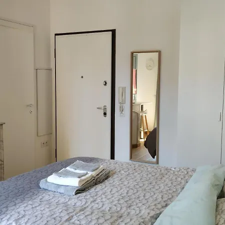 A 5 Mn A Pied De La Gare Confort Avec Balcon Apartment *