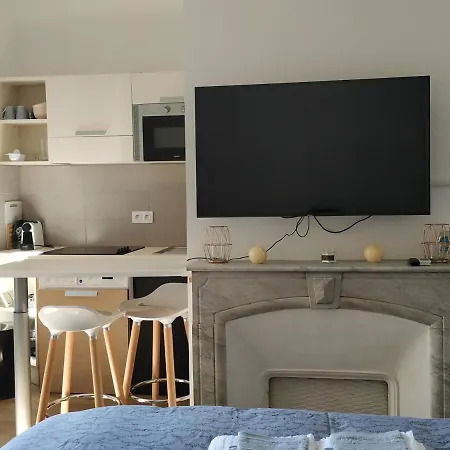 Daire A 5 Mn A Pied De La Gare Confort Avec Balcon