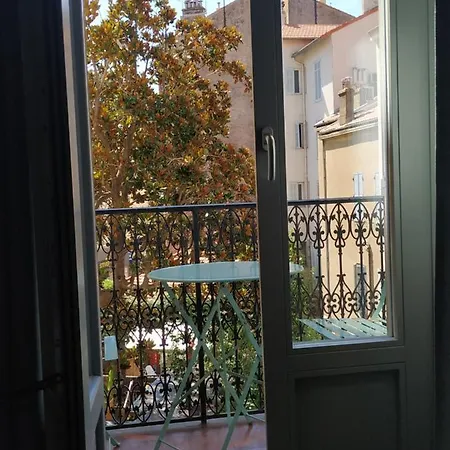 A 5 Mn A Pied De La Gare Confort Avec Balcon Daire *